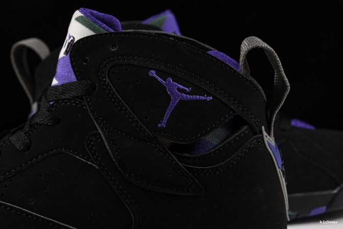 Rep 7 Ray Jordan Air Retro 304775-053 Bucks Allen 0727